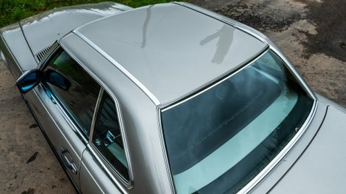 1986 Mercedes-Benz SL500 (R107) In vendita (immagine 107 di 195)