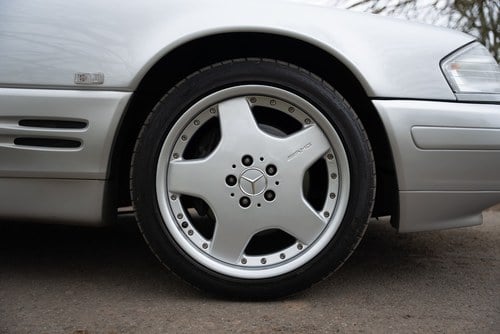 1998 Mercedes-Benz SL 500 (R129) In vendita (immagine 11 di 84)