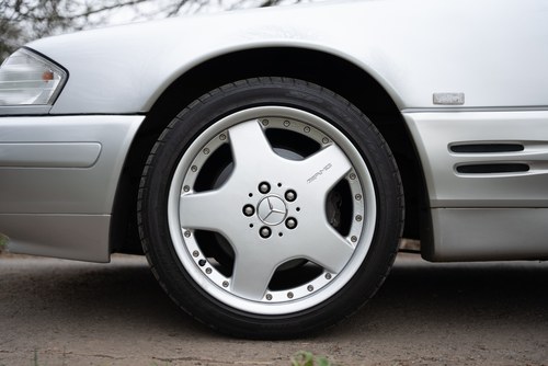 1998 Mercedes-Benz SL 500 (R129) In vendita (immagine 15 di 84)