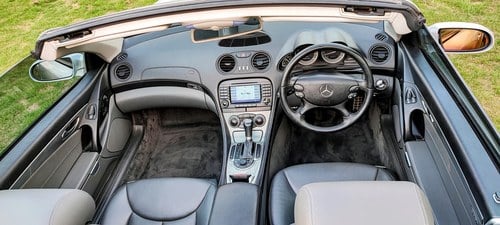 2004 Mercedes-Benz SL500 (R230) à vendre (picture 31 of 129)