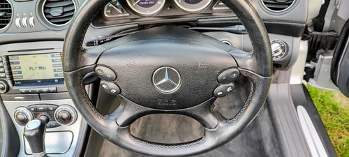 2004 Mercedes-Benz SL500 (R230) à vendre (picture 33 of 129)