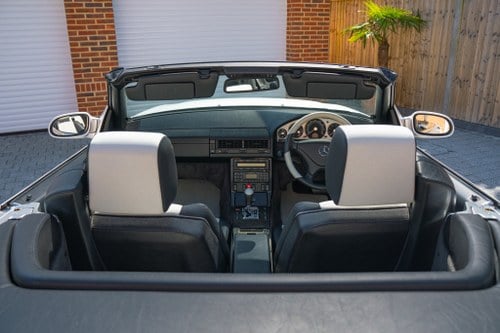 2001 Mercedes-Benz SL500 Silver Arrow (R129) Auto à vendre (picture 38 of 209)