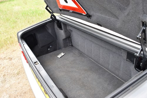 1991 Mercedes-Benz 500 SL (R129) à vendre (picture 40 of 99)