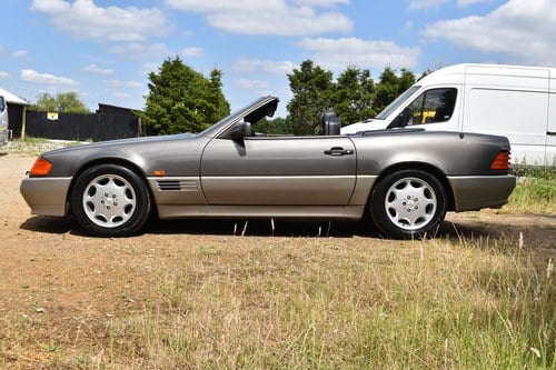 1991 Mercedes-Benz 500 SL (R129) à vendre (picture 3 of 99)