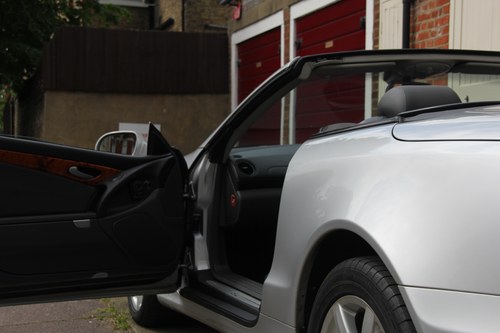 2003 Mercedes-Benz SL500 For Sale (picture 52 of 150)
