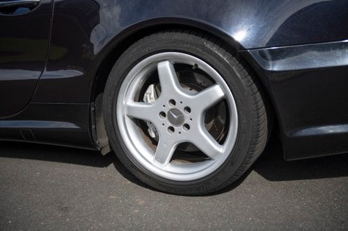 2002 Mercedes SL55 AMG à venda (imagem 27 de 173)