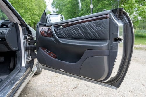 RESERVE LOWERED - 2000 Mercedes CL 600 V12 En venta (imagen 65 de 204)