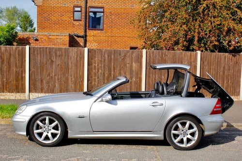 2003 Mercedes-Benz SLK 230 Kompressor Special Edition zum Verkauf (Bild 18 von 92)