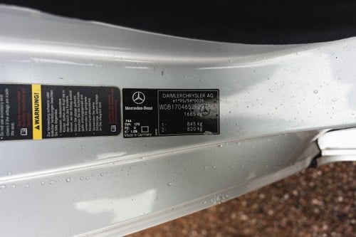 NO RESERVE - 2004 Mercedes-Benz SLK 320 AMG (R170) For Sale (picture 27 of 102)