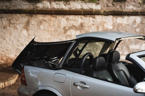 NO RESERVE - 2004 Mercedes-Benz SLK 320 AMG (R170) For Sale (picture 57 of 102)