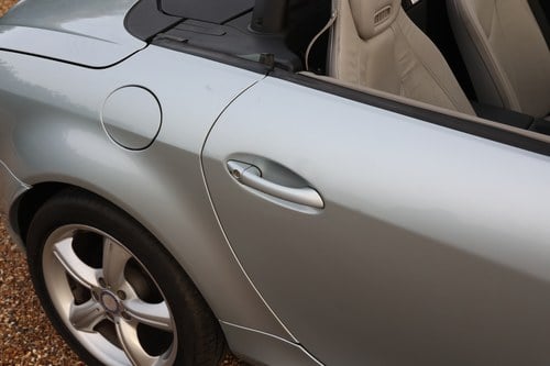 2007 Mercedes-Benz SLK 350 V6 (R171) In vendita (immagine 46 di 119)