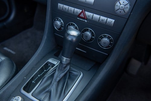 2004 Mercedes-Benz SLK55 AMG V8 (R171) For Sale (picture 58 of 128)