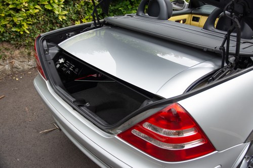 2001 Mercedes-Benz SLK230 Kompressor zum Verkauf (Bild 54 von 128)