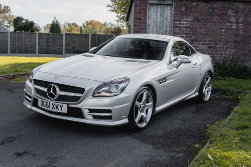 2011 Mercedes-Benz SLK350 AMG (R172) à vendre (picture 13 of 190)