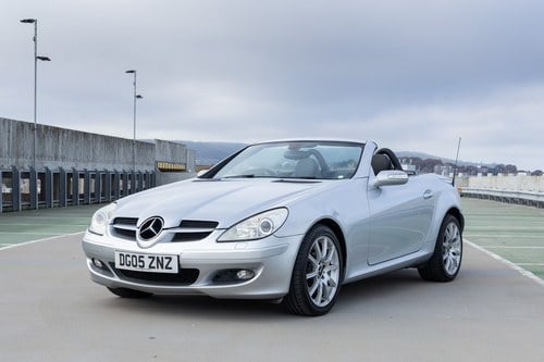2005 Mercedes-Benz SLK 350 Te koop (foto 4 van 157)