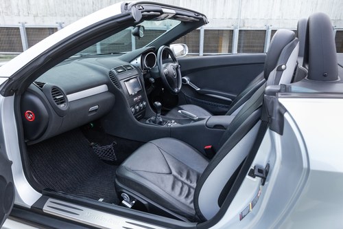 2005 Mercedes-Benz SLK 350 Te koop (foto 55 van 157)