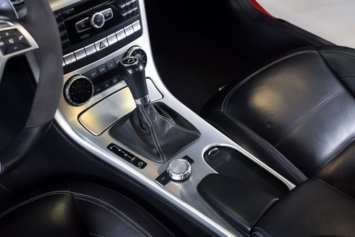 2012 Mercedes-Benz SLK55 AMG convertible LHD à vendre (picture 35 of 74)