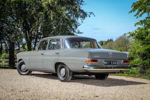 1965 Mercedes-Benz 230 Fintail LHD - (W111) à vendre (picture 21 of 72)