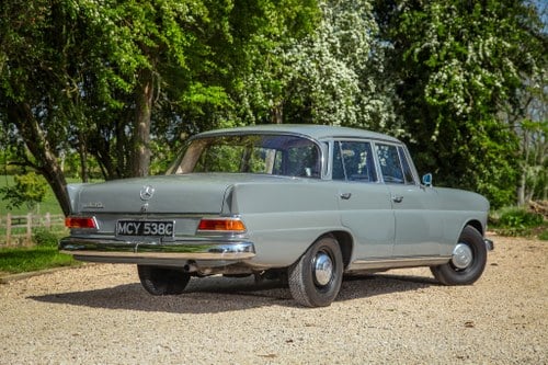 1965 Mercedes-Benz 230 Fintail LHD - (W111) à vendre (picture 15 of 72)