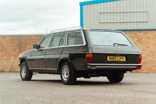 1984 Mercedes-Benz W123 280TE In vendita (immagine 9 di 99)