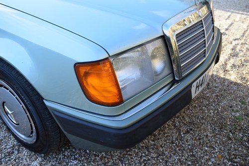 1991 Mercedes-Benz 230E Manual (W124) For Sale (picture 91 of 181)