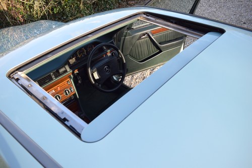 1991 Mercedes-Benz 230E Manual (W124) For Sale (picture 76 of 181)