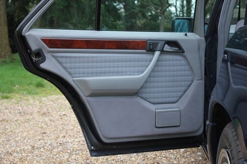 1992 Mercedes-Benz 260e (W124) En venta (imagen 81 de 174)