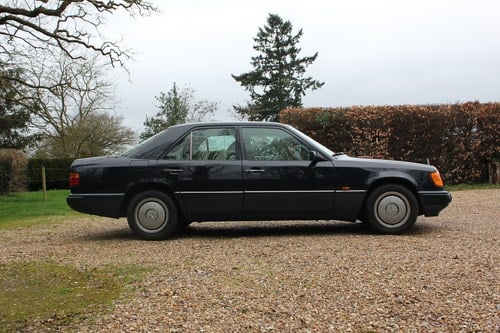 1992 Mercedes-Benz 260e (W124) En venta (imagen 12 de 174)