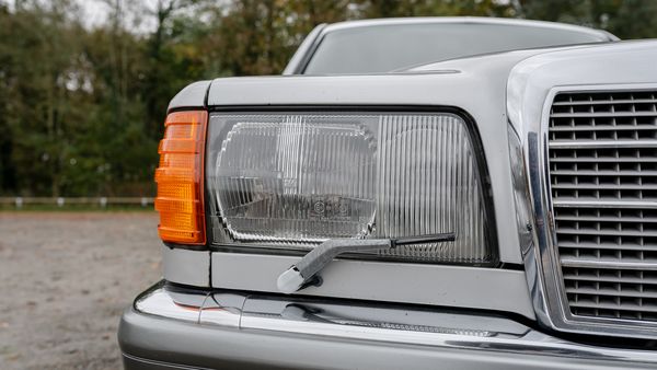 1989 Mercedes-Benz 500SEL (W126 Series 2) For Sale (picture :index of 95)
