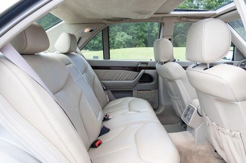 1997 Mercedes-Benz S500 (W140) till salu (bild 46 av 144)