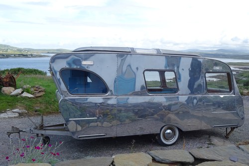 1964 La Tortue Mallorca Grand Luxe M3 Caravan In vendita (immagine 23 di 221)