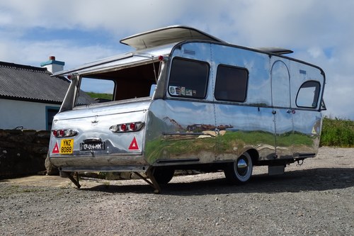 1964 La Tortue Mallorca Grand Luxe M3 Caravan In vendita (immagine 31 di 221)