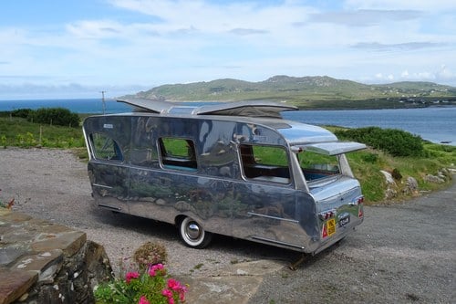 1964 La Tortue Mallorca Grand Luxe M3 Caravan In vendita (immagine 26 di 221)