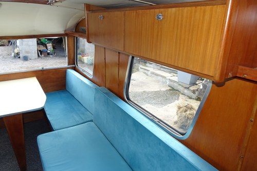 1964 La Tortue Mallorca Grand Luxe M3 Caravan In vendita (immagine 58 di 221)