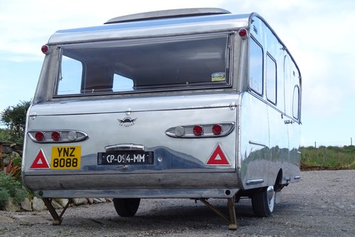 1964 La Tortue Mallorca Grand Luxe M3 Caravan In vendita (immagine 13 di 221)