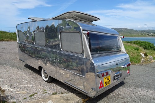 1964 La Tortue Mallorca Grand Luxe M3 Caravan In vendita (immagine 41 di 221)