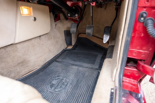 1994 MG RV8 En venta (imagen 60 de 247)