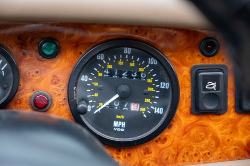 1994 MG RV8 En venta (imagen 71 de 247)