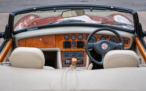 1994 MG RV8 En venta (imagen 36 de 247)