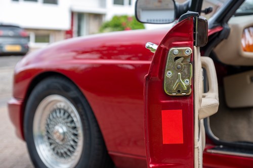 1994 MG RV8 En venta (imagen 103 de 247)