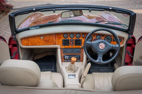 1994 MG RV8 En venta (imagen 88 de 247)
