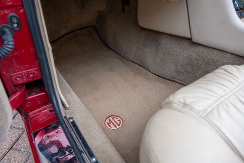 1994 MG RV8 En venta (imagen 64 de 247)