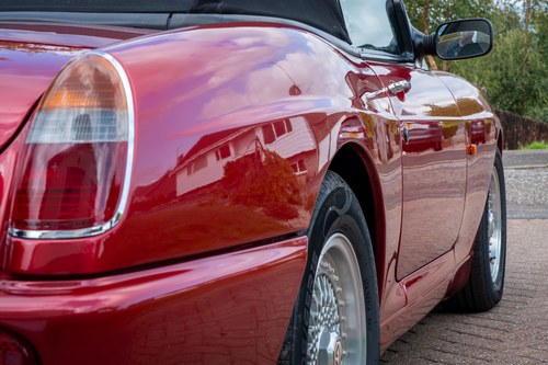 1994 MG RV8 En venta (imagen 159 de 247)