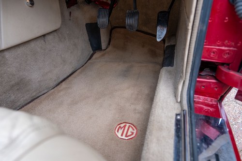 1994 MG RV8 En venta (imagen 65 de 247)