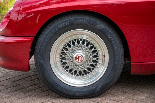 1994 MG RV8 En venta (imagen 34 de 247)