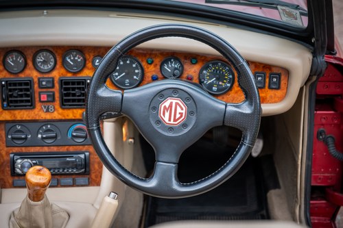 1994 MG RV8 En venta (imagen 87 de 247)