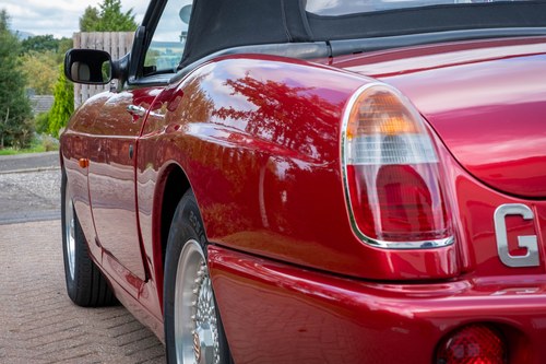 1994 MG RV8 En venta (imagen 160 de 247)