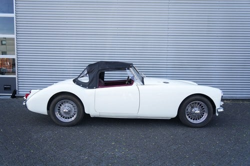 1960 MG MGA For Sale (picture 14 of 48)