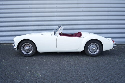 1960 MG MGA For Sale (picture 6 of 48)