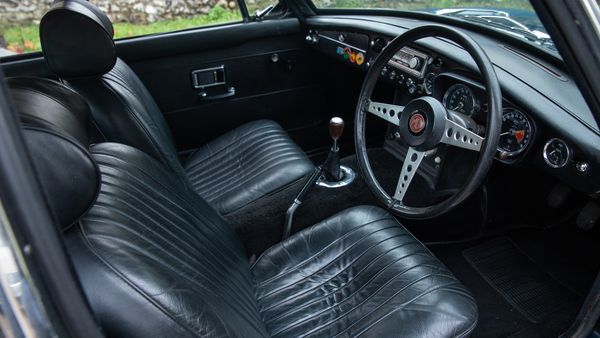 NO RESERVE - 1971 MGB GT For Sale (picture :index of 51)